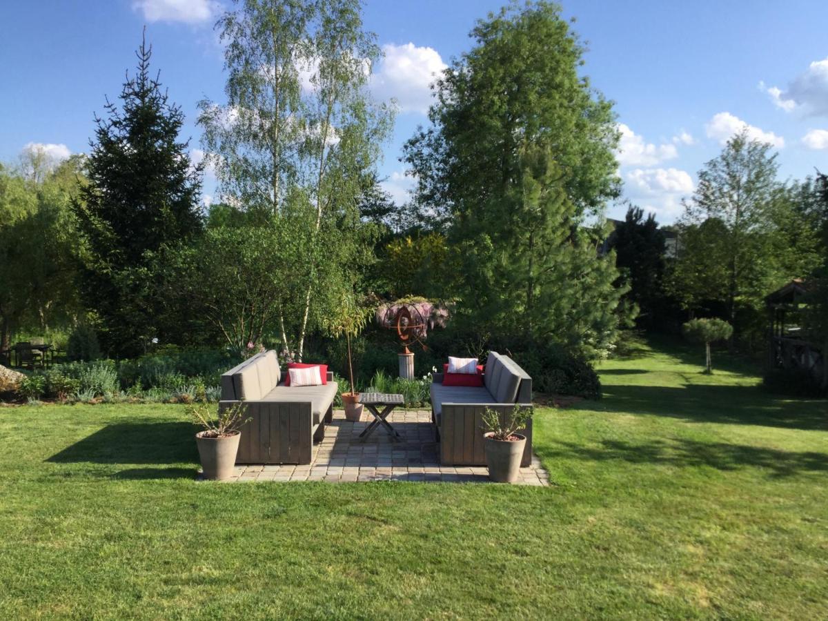Bed and Breakfast Les Epis Du Vent Adilly Экстерьер фото